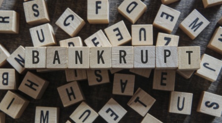 Can I continue as a company director if I’m going bankrupt?