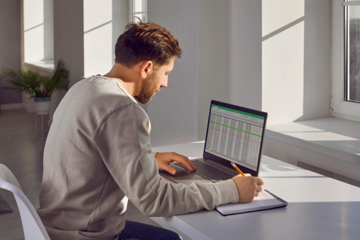 Do I need an accountant or an Insolvency Practitioner?