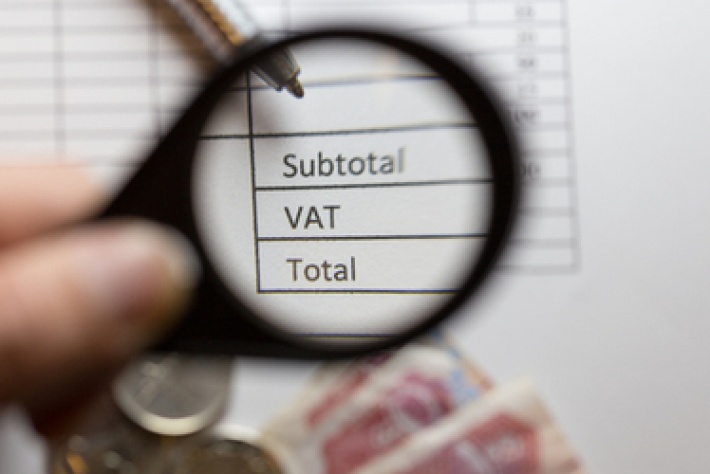 Can I deregister for VAT if my turnover falls below the VAT threshold?