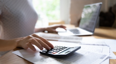 Becoming an Accountant: 4 Things to Take into Account